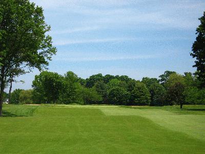 Golf - Shuttle Meadow Country Club - Kensington, CT